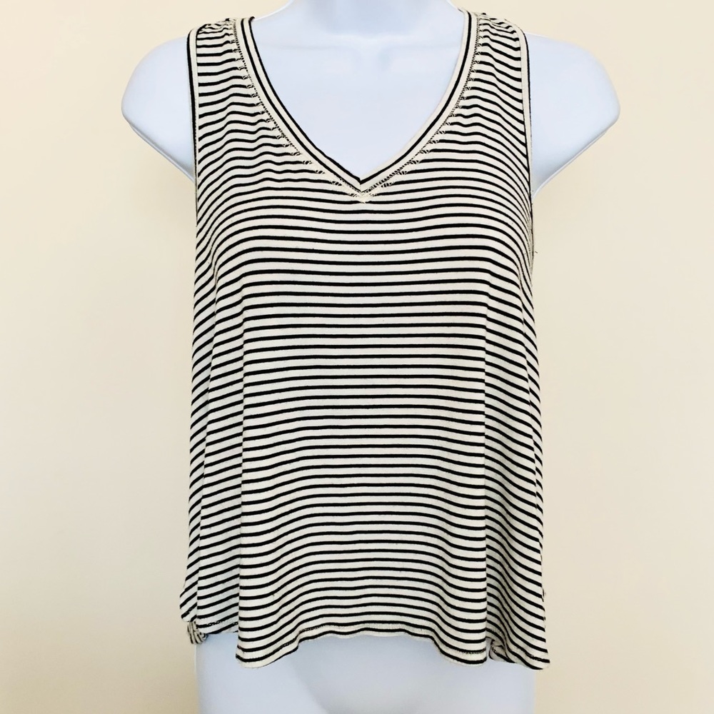 Black and White Top